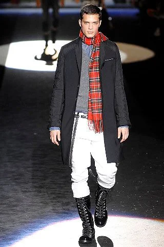 Look 10